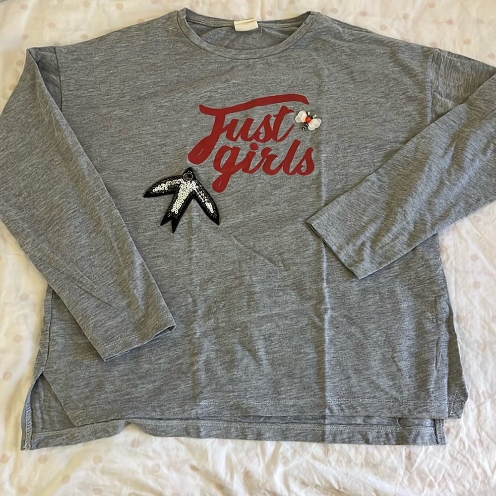 Zara Girls Gray Long Sleeve Tee with Sequin Design size 13-14